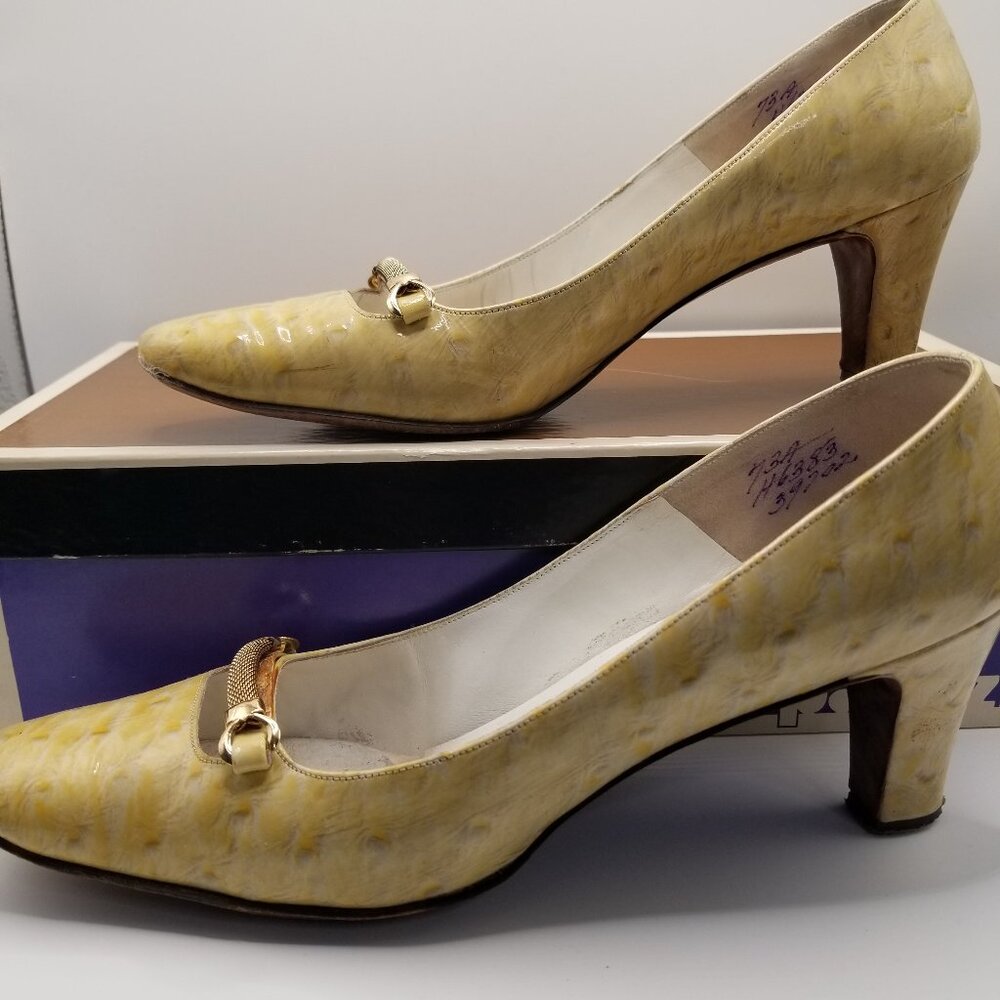 70s Vintage Palizzio Ostrich Print Patent Leather Pumps - Size 7AAA